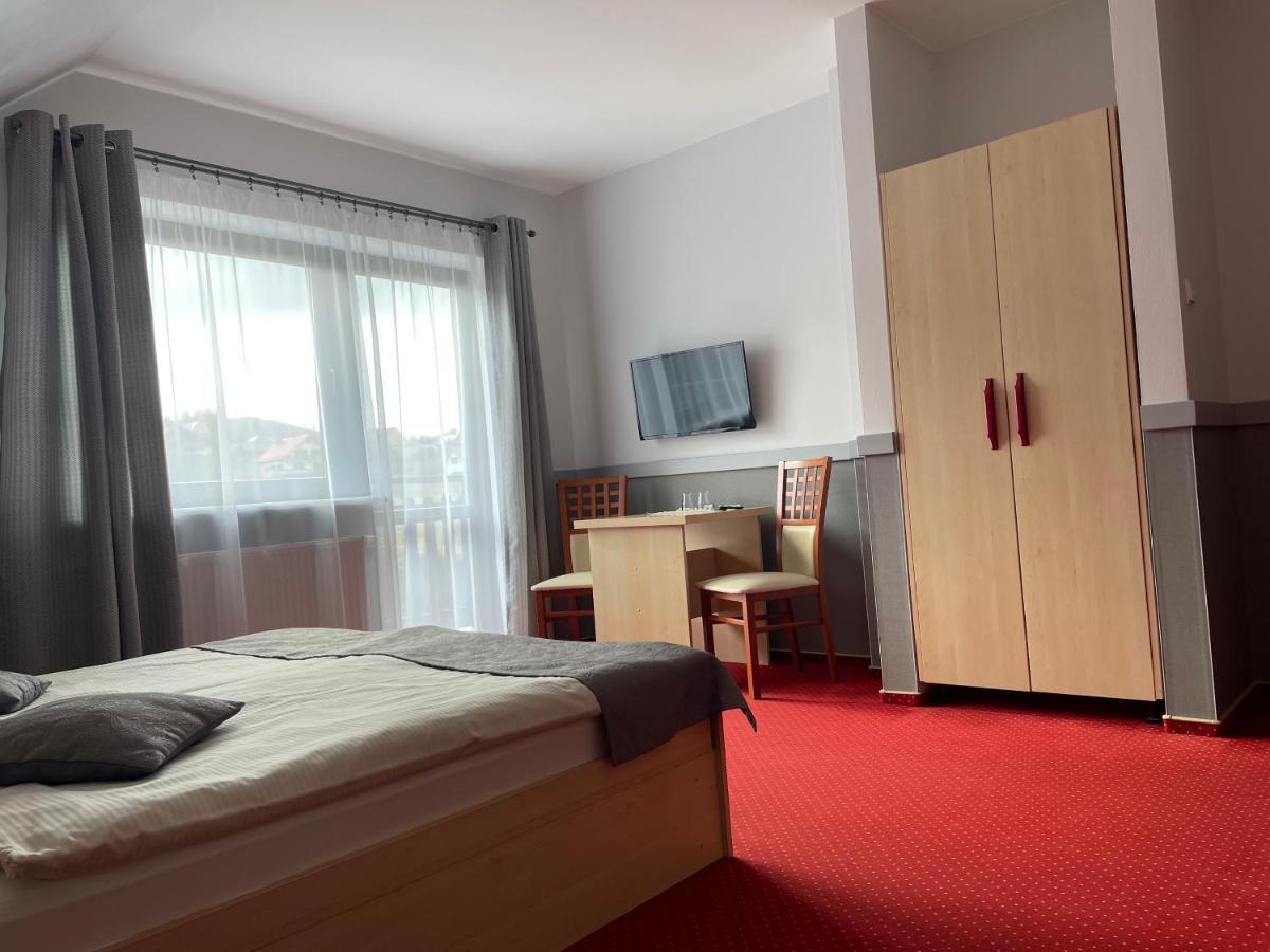 Emilia Hotel Wysowa-Zdrój Екстериор снимка