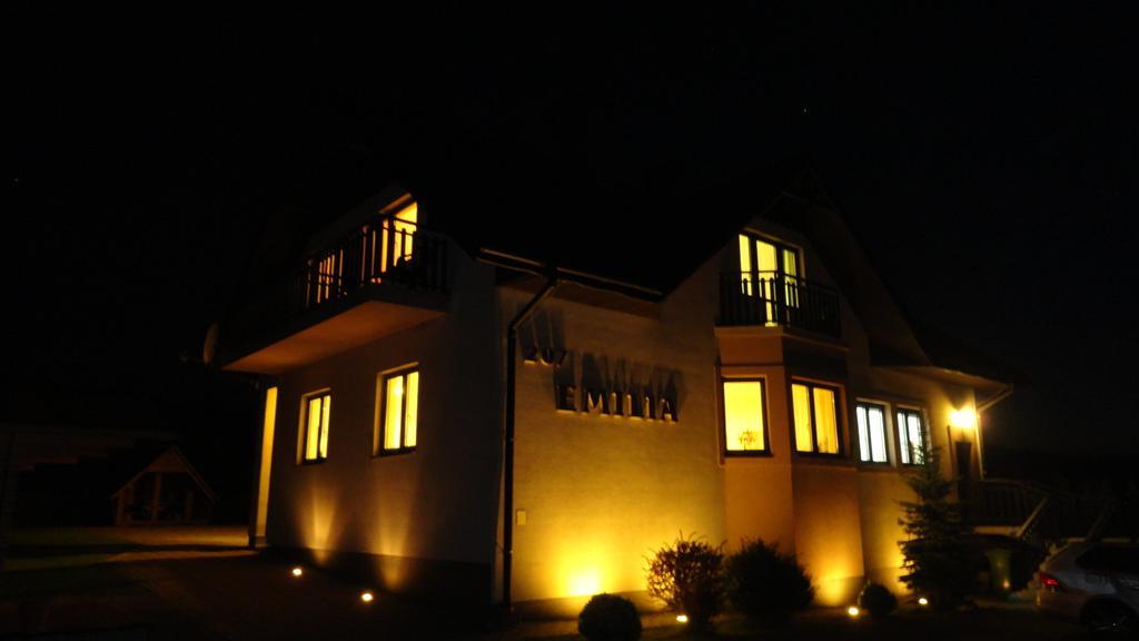 Emilia Hotel Wysowa-Zdrój Екстериор снимка